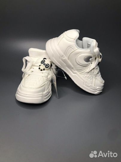 Кроссовки 3 пары и дутики