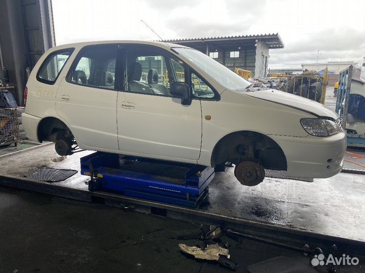 Дверь Toyota Corolla spacio AE111N задняя левая