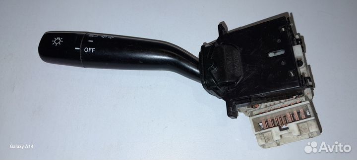 Переключатель поворота 17A089 Тойота Прадо 90