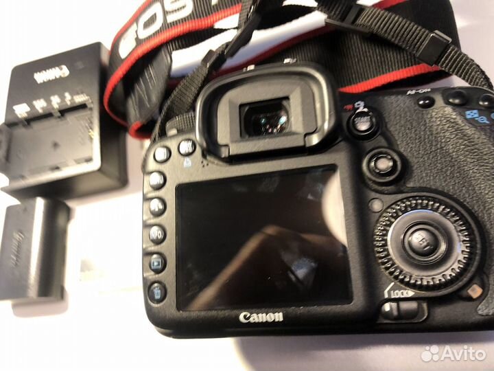 Зеркальный фотоаппарат canon eos 7d