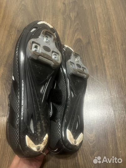 Велотуфли шоссейные с шипами