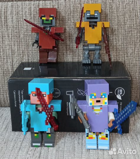 Minecraft человечки в полном комплекте