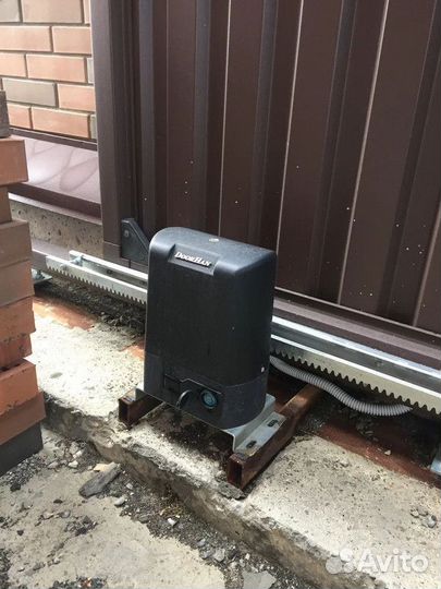 Автоматика для ворот и роллет / Установка под ключ