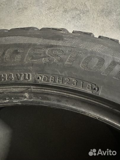 Bridgestone Blizzak DM-V2 235/55 R19 и 255/50 R19