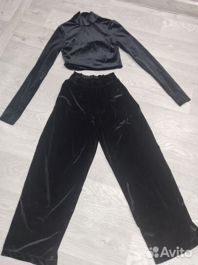 Костюм бархатный zara на девочку 146