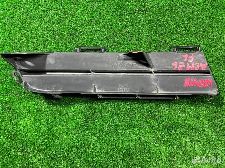 Заглушка бампера передняя левая Toyota Ipsum ACM26