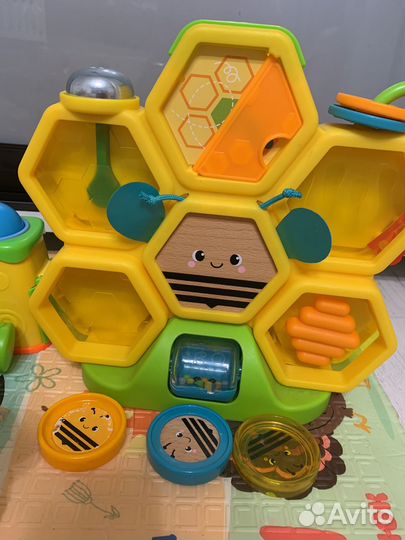 Игрушки fisher price улей, телефон и стучалка