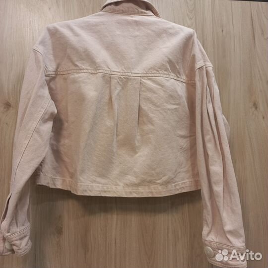 Джинсовая куртка bershka 42