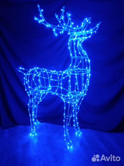 Олени новогодние