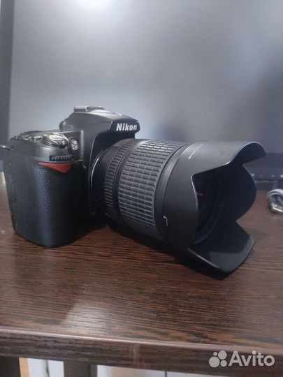 Зеркальный фотоаппарат Nikon D90 с объективом