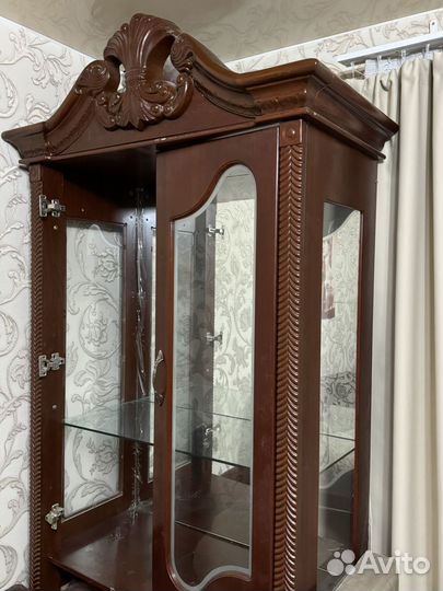 Шкаф для посуды