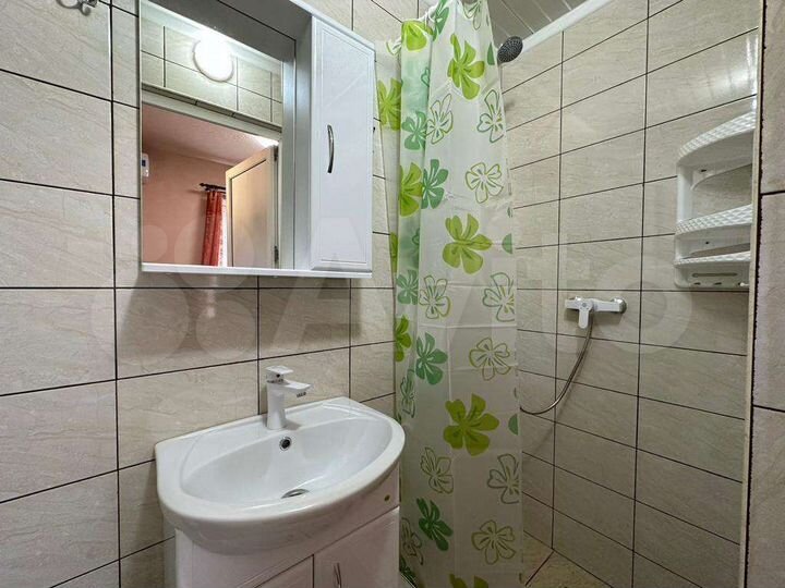 Дом 20 м² на участке 3 сот.