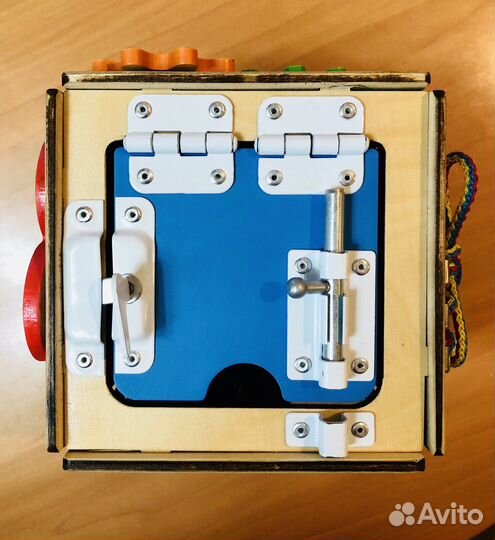 Большой бизикуб маленькие бизикубики крутилка