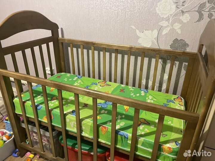 Детская кроватка