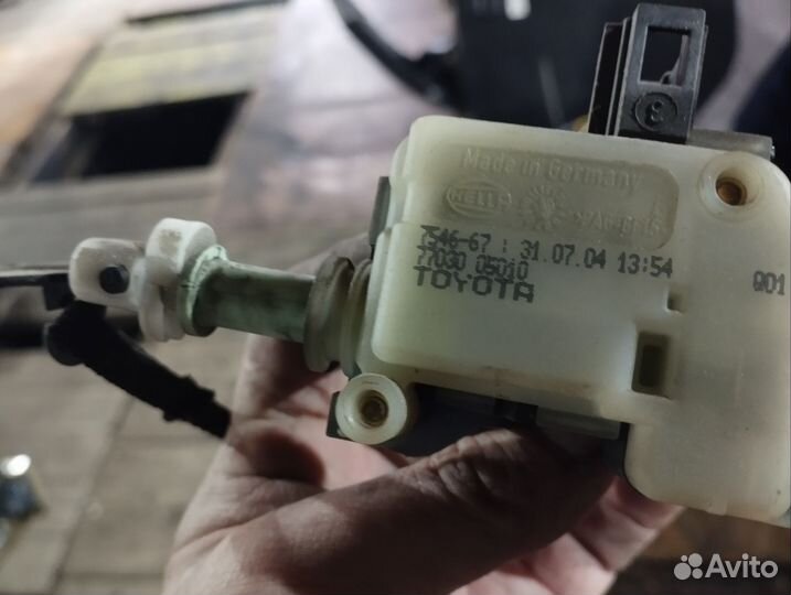 Разбор toyota avensis т250