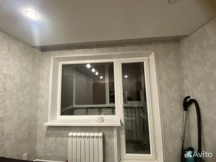 Балконная дверь с окном