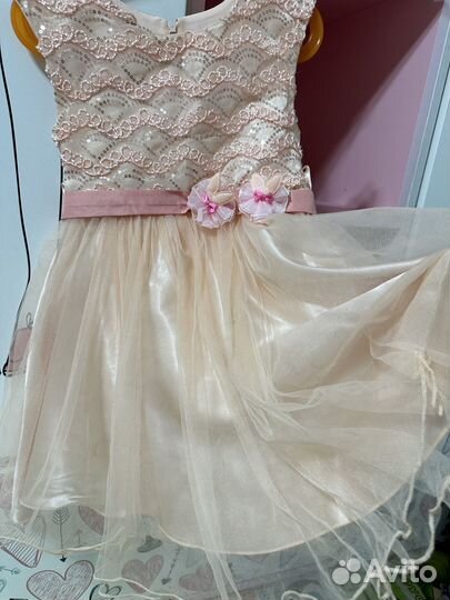 Нарядное платье для девочки до 116