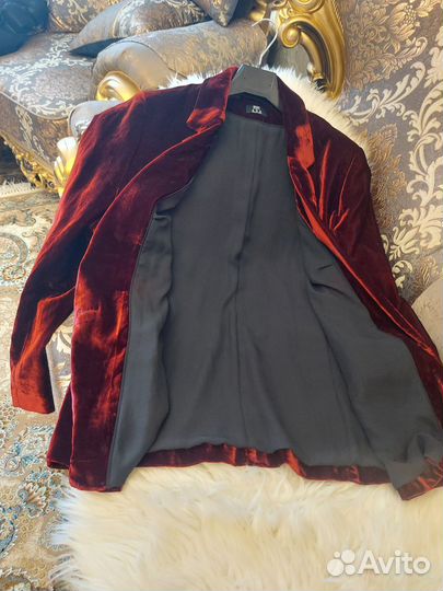 Бархатный пиджак женский