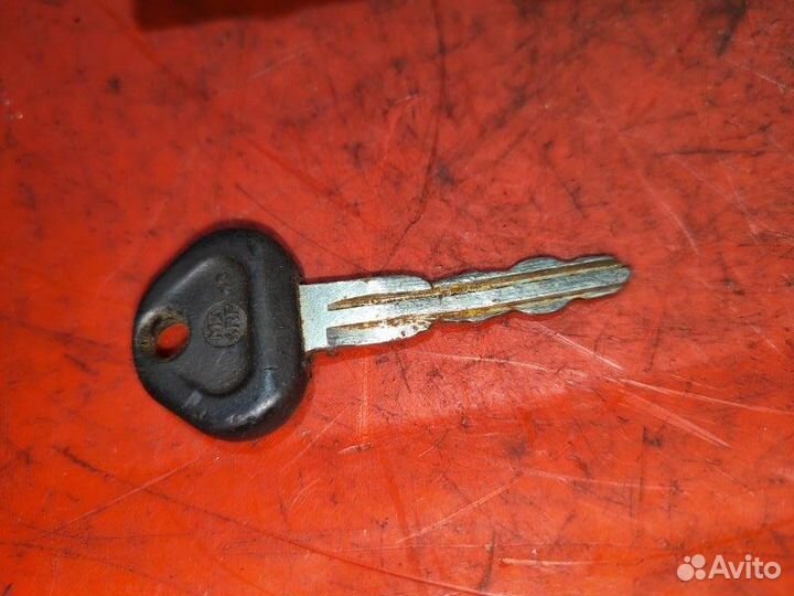 Замок зажигания Mazda 626 Ge седан 1.8 FP 1992