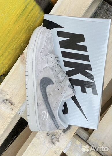 Nike SB Dunk Low Reigning Champ Grey