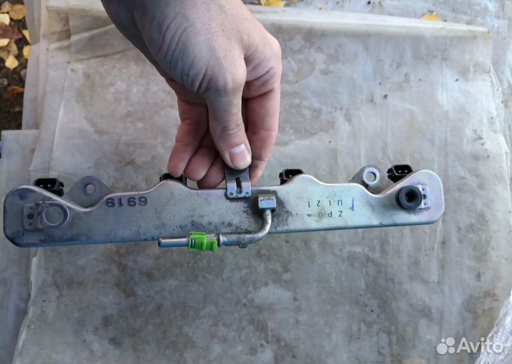 Рампа топливная Форсунка Хонда црв 3 CRV 3 2.0