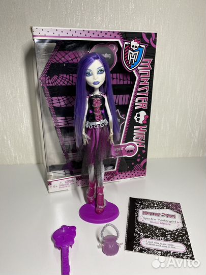 Кукла Монстер Хай Спектра Вондергейст базовая