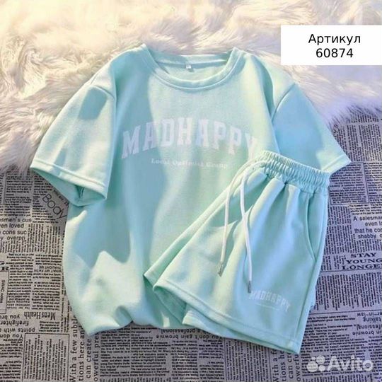 Костюм с шортами женский