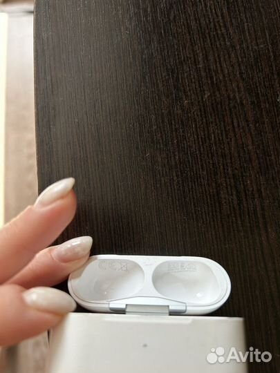 Кейс для наушников Apple AirPods Pro (A2190)