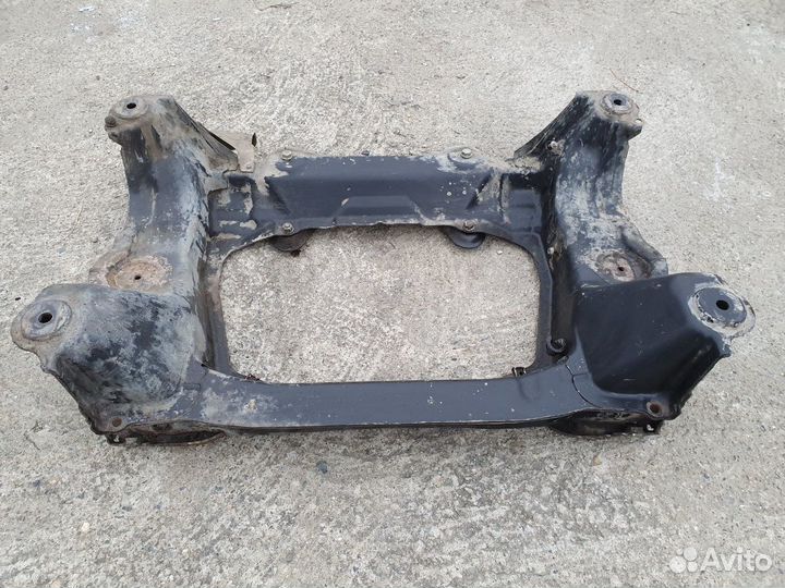 Балка подмоторная (подрамник) Mercedes W220