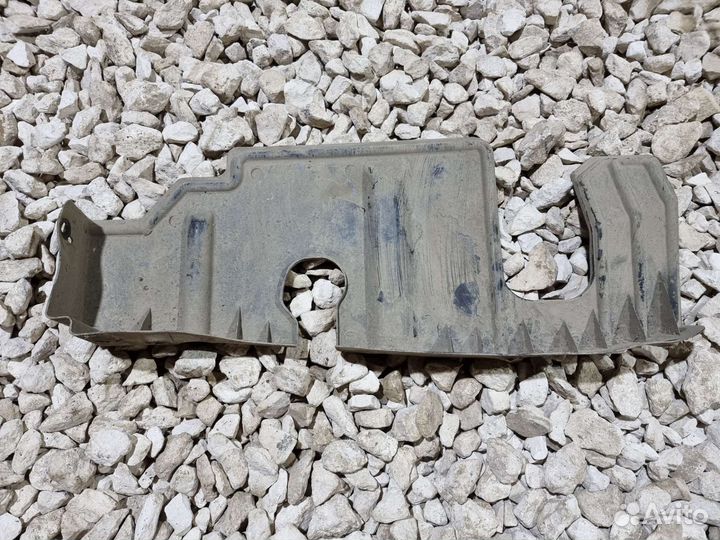 Пыльник двигателя Спортейдж 2