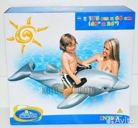 Надувной дельфин