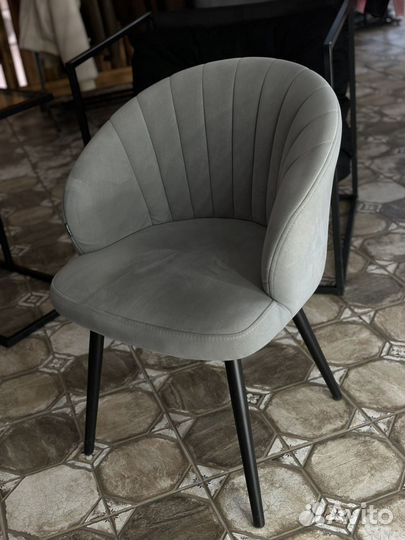 Плюшевый стул