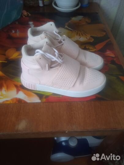 Ботинки женские