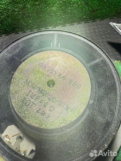 Динамик Kia Carnival 2.9 2004