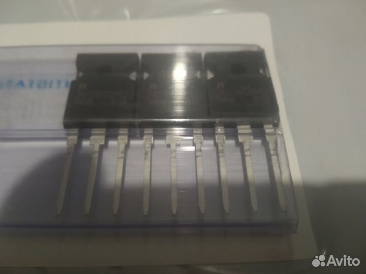 IGBT транзистор JNG15N120HS2