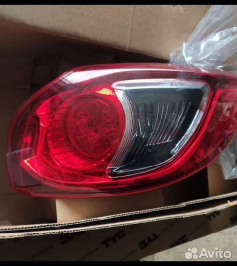 Фонарь задний, правый Mazda CX5
