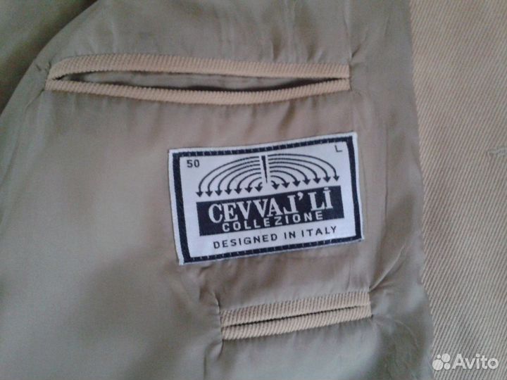 Пиджак муж. бежевый в хорошем состоянии