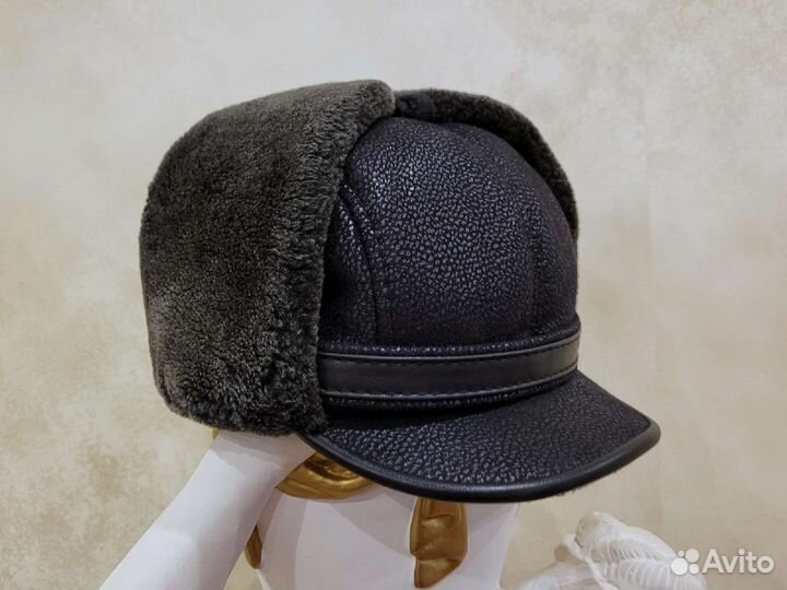 Шапка-ушанка с козырьком