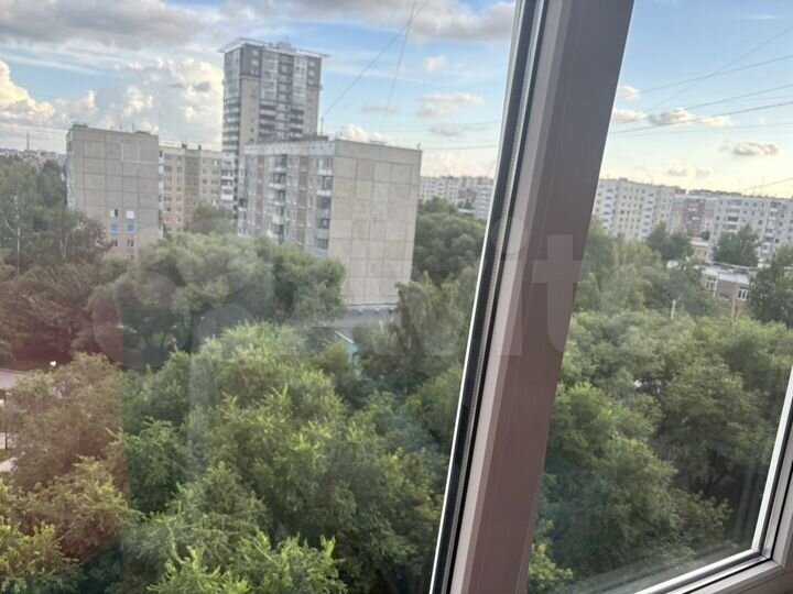 Комната 16 м² в 4-к., 8/9 эт.