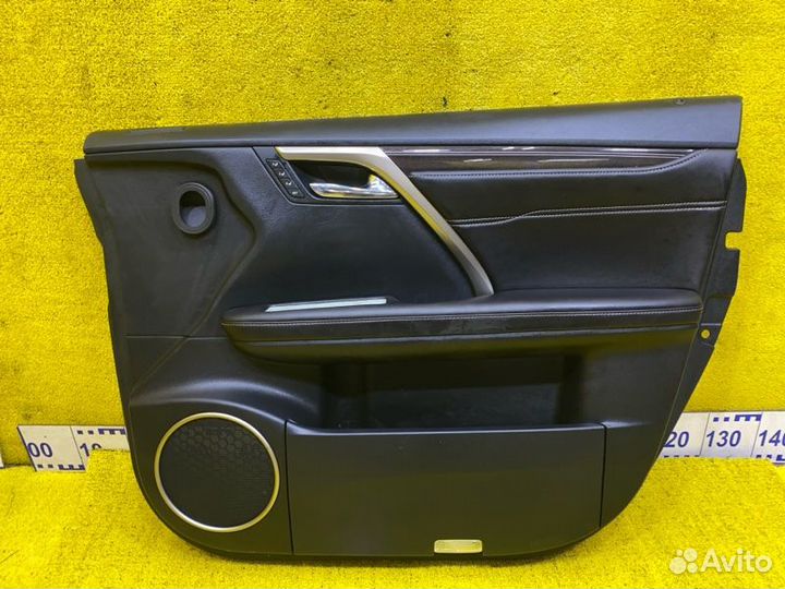 Обшивка дверей передняя правая Lexus