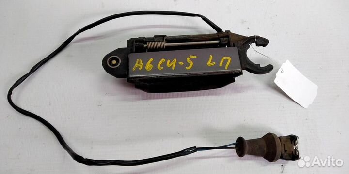 Ручка двери наружная передней левой Audi A6 C4 94