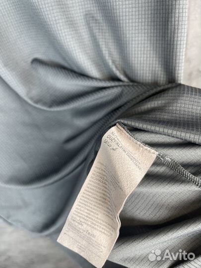 Футболка Under Armour размер Хл оригинал