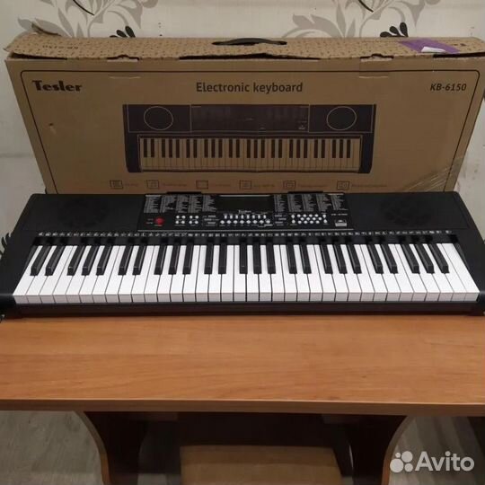 Синтезатор Tesler kb 6150