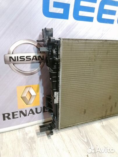Радиатор охлаждения двигателя основной Renault log