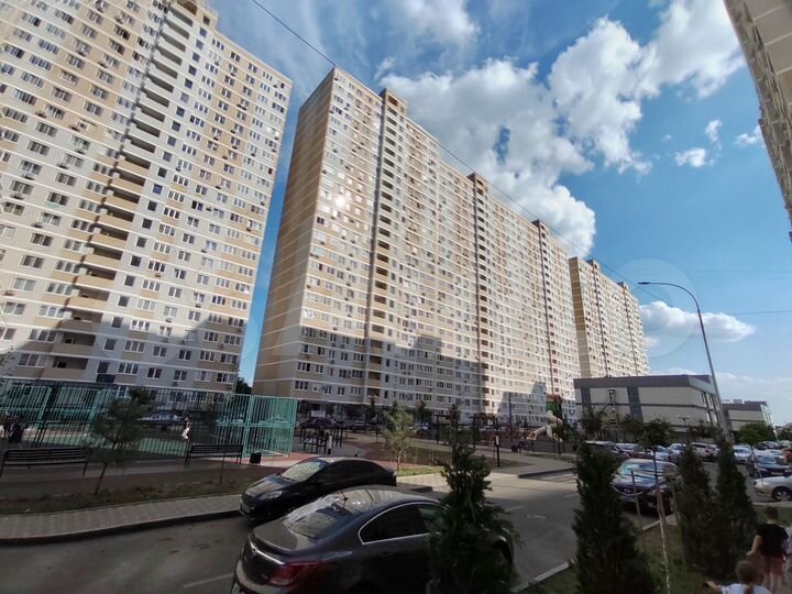 2-к. квартира, 66 м², 2/24 эт.