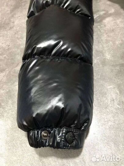 Пуховик Moncler женский