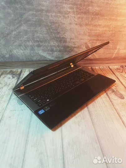 Ноутбук Acer Aspire 17.3 i5-3210m GeForce
