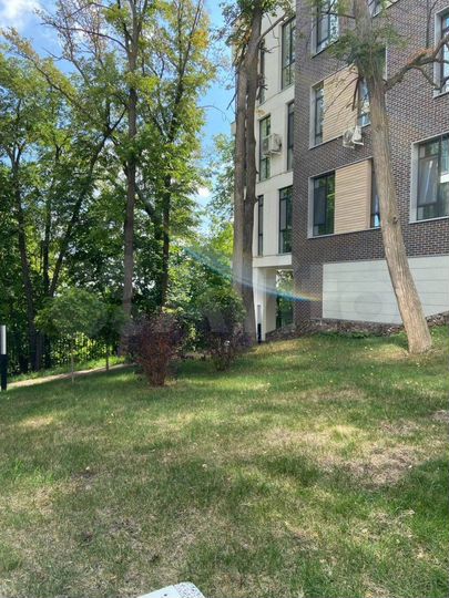 4-к. квартира, 135 м², 1/3 эт.