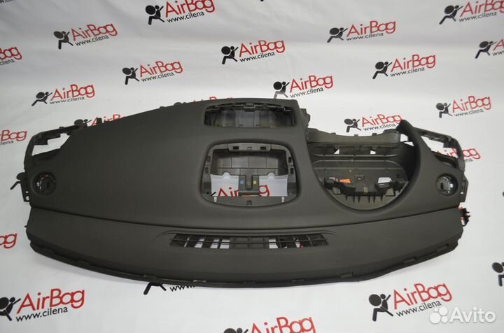 Торпедо панель приборов Renault megane