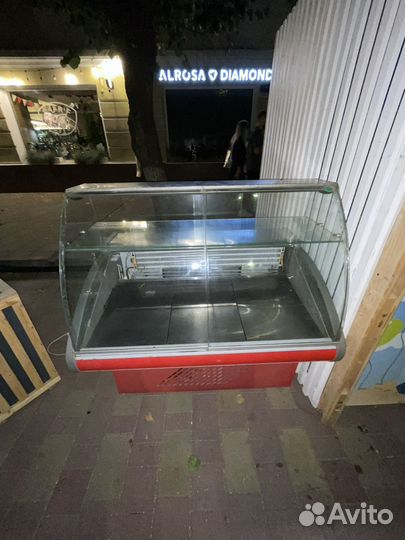 Холодильная витрина